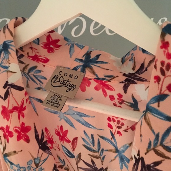 PINK FLORAL WRAP TOP - Picture 2 of 3